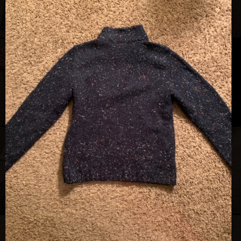 Blue sweater - Picture 3 of 3